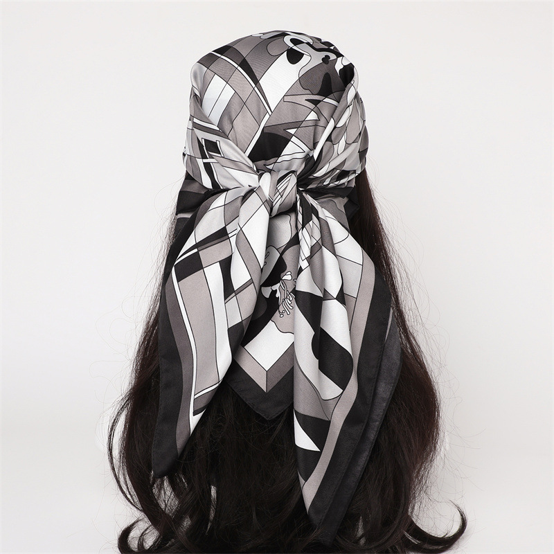 Nouveau Foulard Carré en Soie  - Face Scarf Mask avis et prix