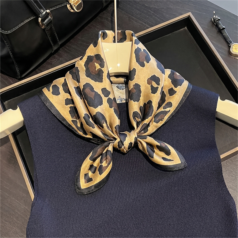Foulard carré 100% soie imprim - Face Scarf Mask avis et prix